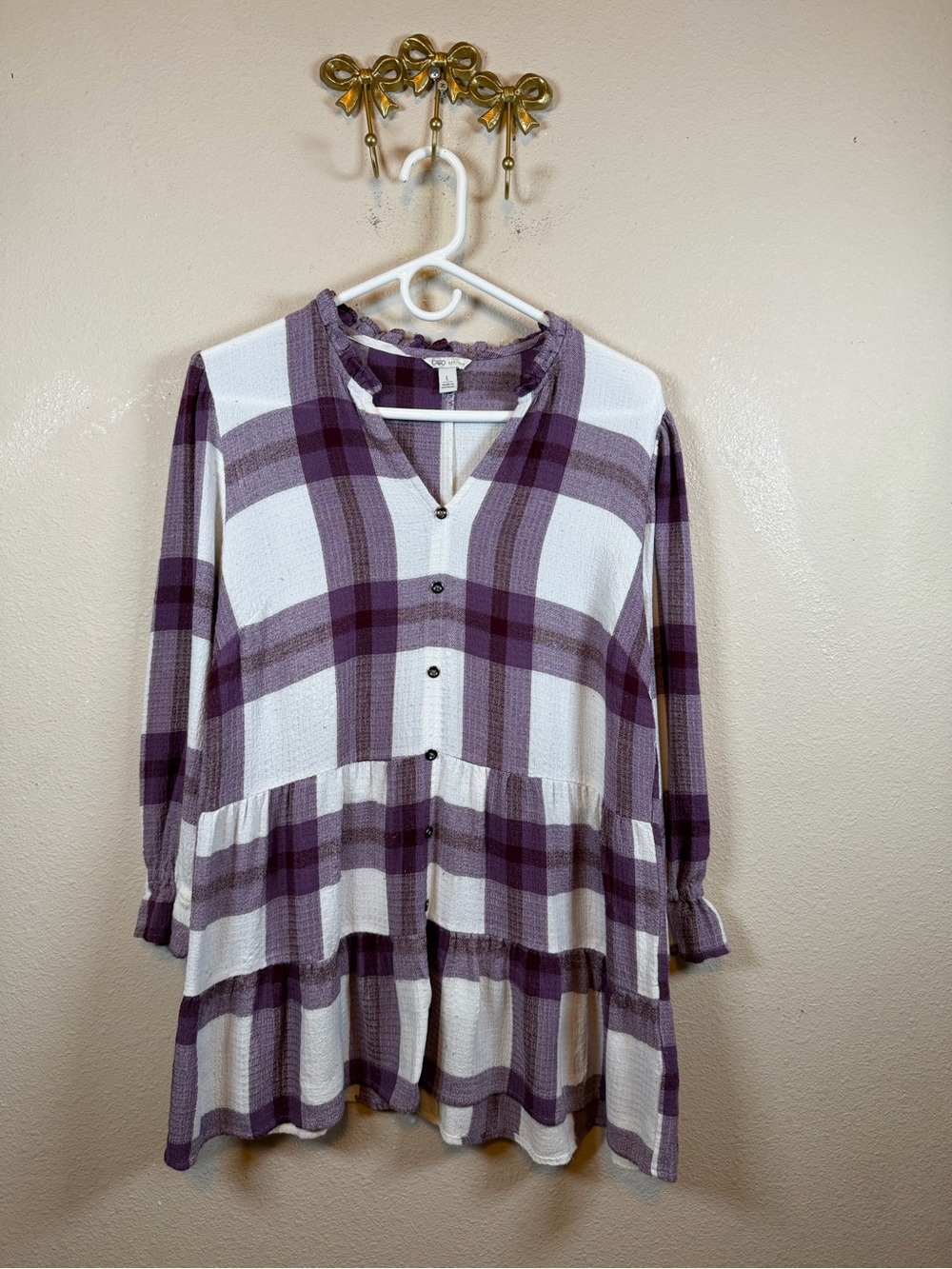 Cato Burgundy & White Plaid Tiered Button-Front V-Neck Top. Size L